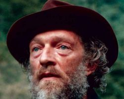 WHAT IS THE ZODIAC SIGN OF VINCENT CASSEL?